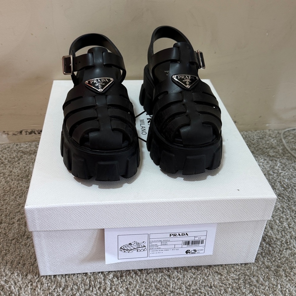 Prada Black Rubber Monolith sandals (chunky fisherman) size 37 - Picture 3 of 17
